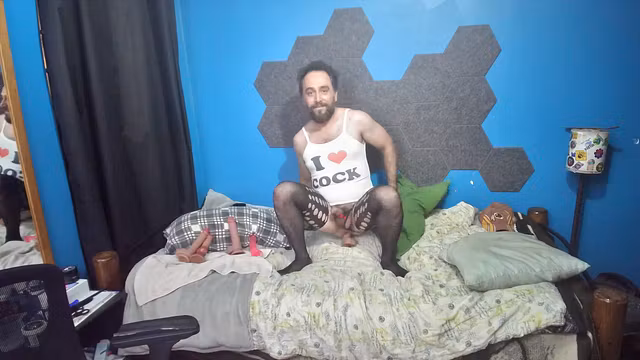 Como siempre de exhibida para los machos