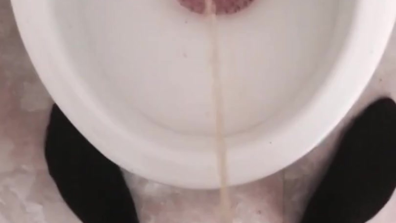 Uncut English chav pissing
